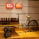 ...e biciclette porta-birra...